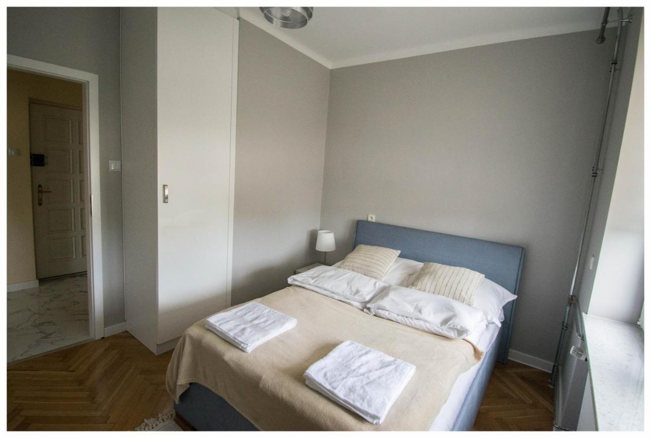 Color 24 Apartament III Stalowa Wola Ngoại thất bức ảnh